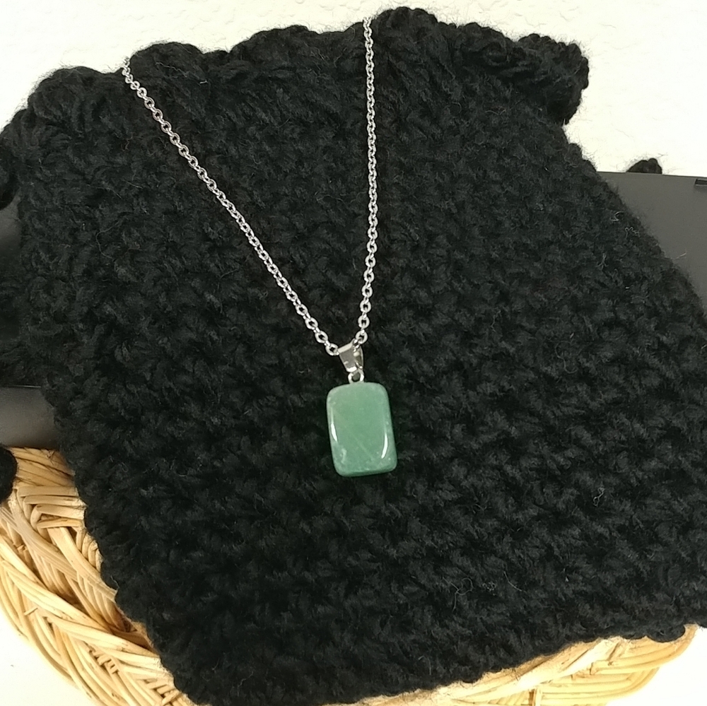 Green Aventurine Necklace Natural Gemstone Pendant Stainless-Steel Necklace NEW - Picture 4 of 17